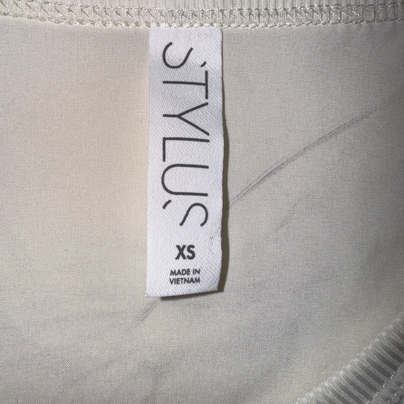 STYLUS Cream Boxy Short Sleeve T-Shirt - Picture 2 of 3